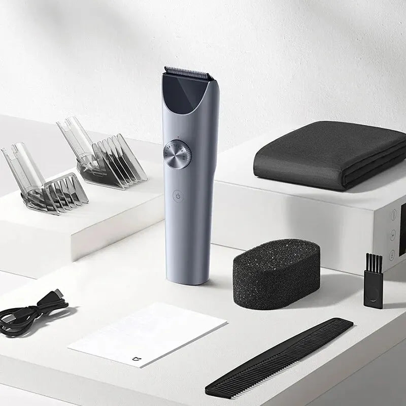 Xiaomi Mijia Hair Cutting Trimmer with accessories included in the kit